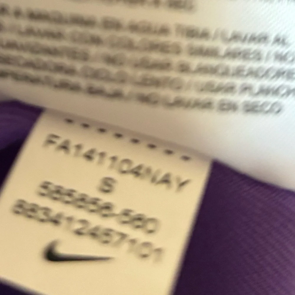 Nike golf tour performance dry fit women’s size‎ small purple